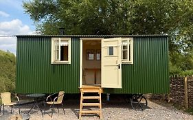 Cosy Shepherd Hut